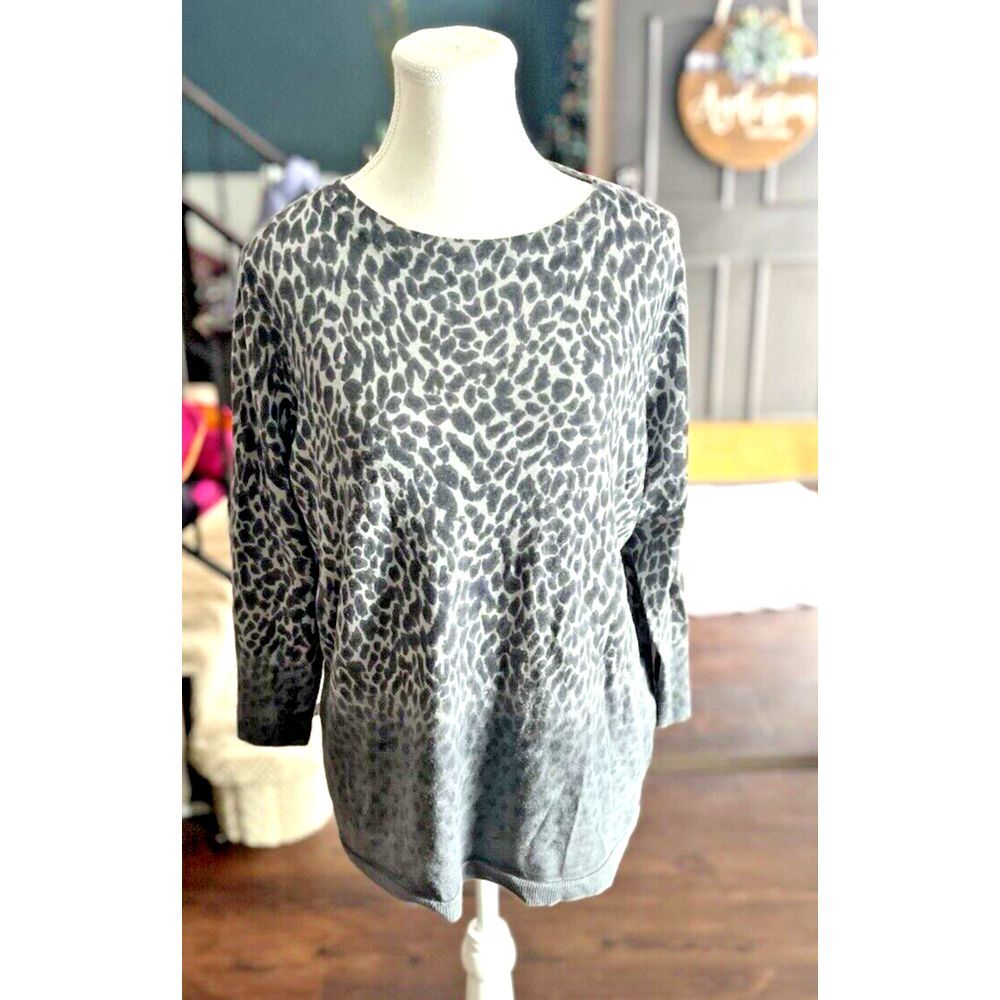 Talbots Size 1X Gray Animal Print 100% Merino‎ Wool Long Sleeve Pullover Sweater